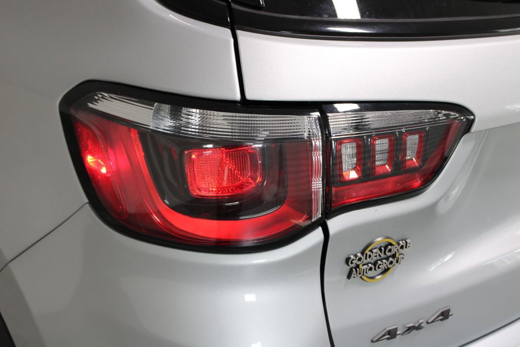 Used 2025 Jeep Compass Trailhawk image 52