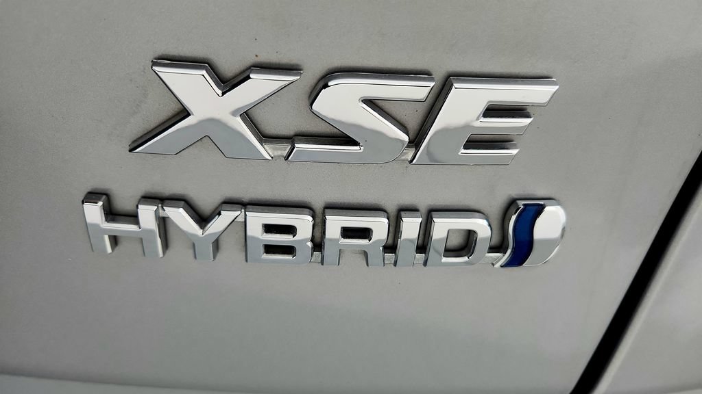 Used 2024 Toyota RAV4 XSE w/ Advanced Technology Package AWD/4WD image 14