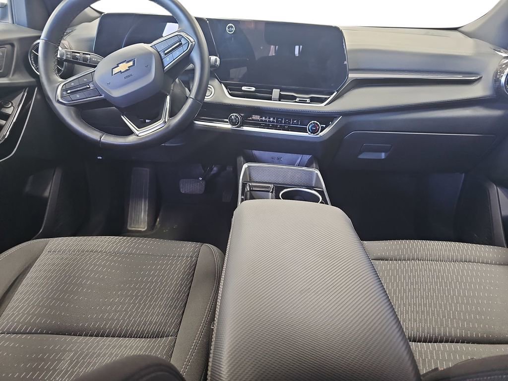 Used 2025 Chevrolet Equinox LT FWD image 9