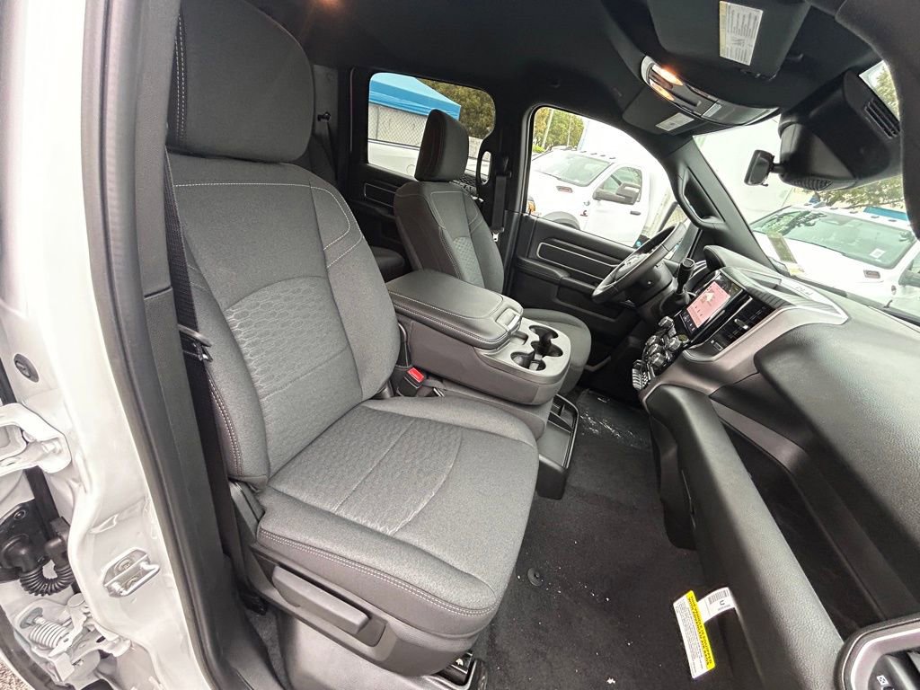 New 2026 RAM 3500 Big Horn image 38