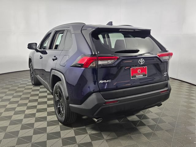 Used 2025 Toyota RAV4 XLE AWD/4WD image 8