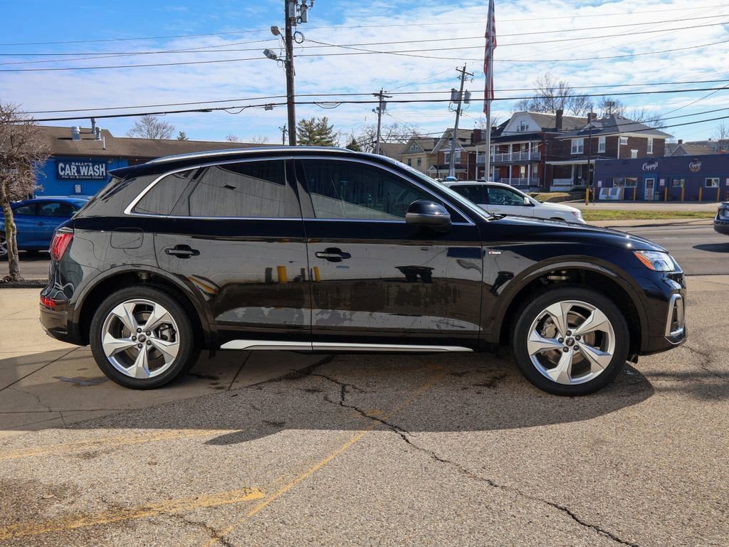 Used 2023 Audi Q5 2.0T Premium Plus w/ Premium Plus Package image 6