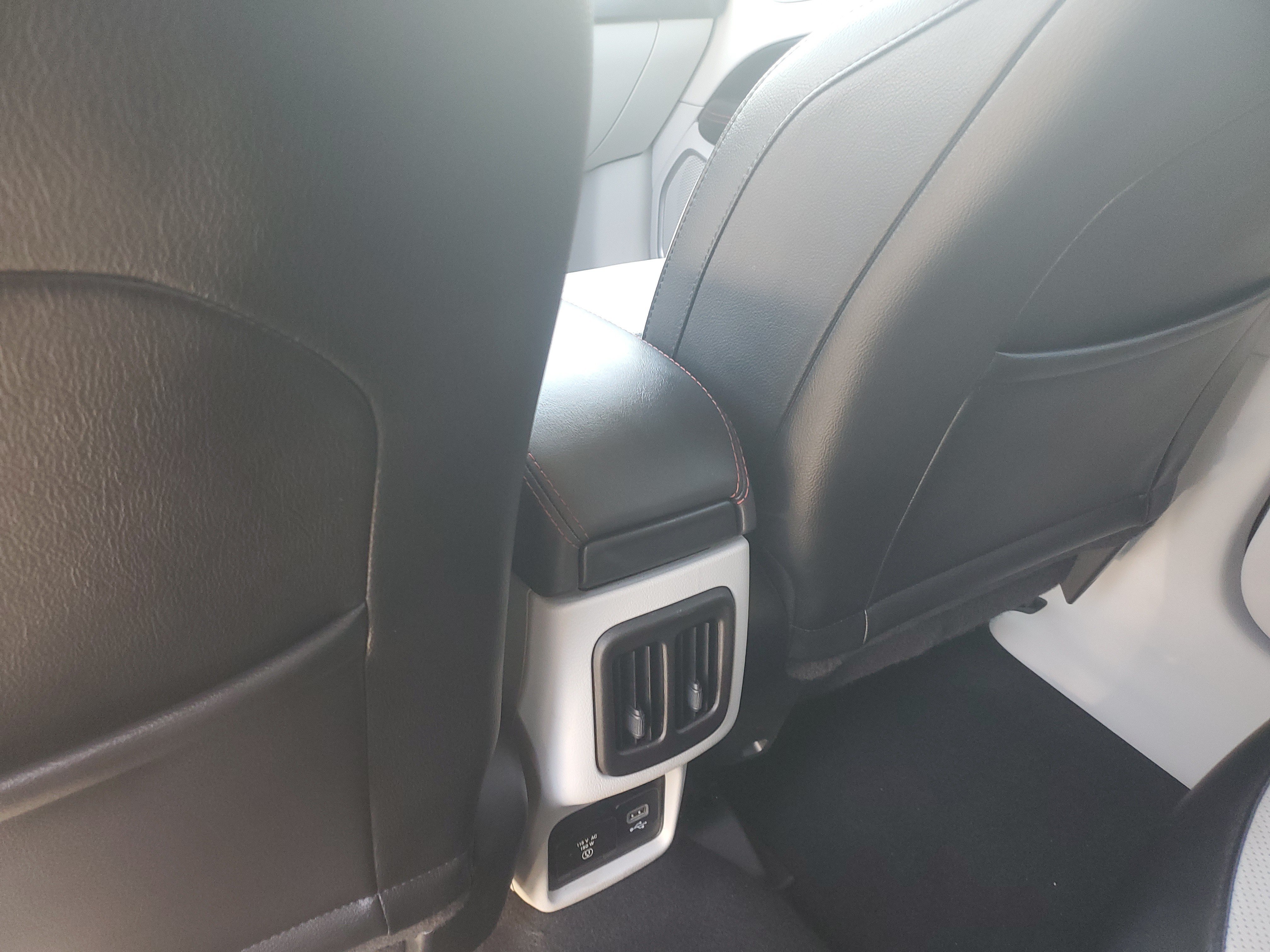 Used 2021 Jeep Compass Limited w/ Elite Interior Group FWD image 14