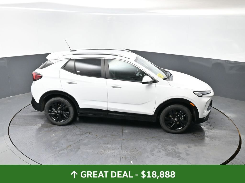 Used 2024 Buick Encore GX Sport Touring image 37