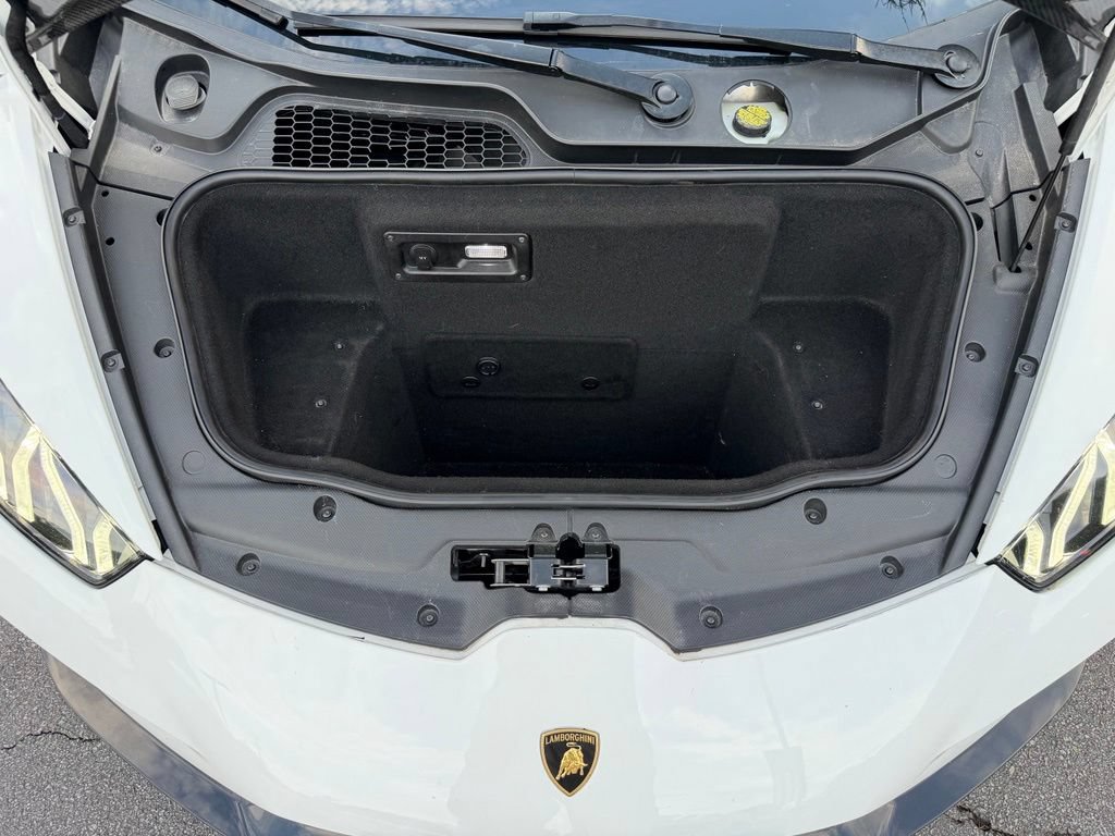 Used 2021 Lamborghini Huracan EVO RWD image 6
