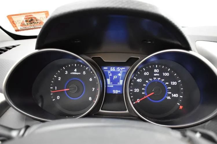 Used 2013 Hyundai Veloster w/ Style Pkg FWD image 27