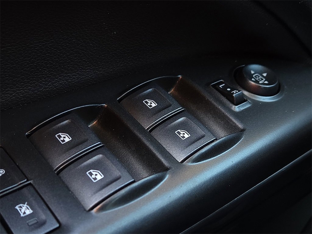 Used 2022 GMC Canyon AT4 image 14