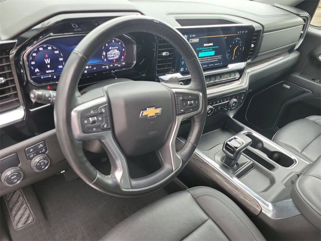 Used 2024 Chevrolet Silverado 1500 LTZ image 20