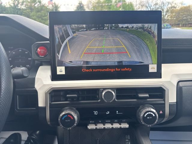 Used 2024 Toyota Tacoma TRD Off-Road AWD/4WD image 28
