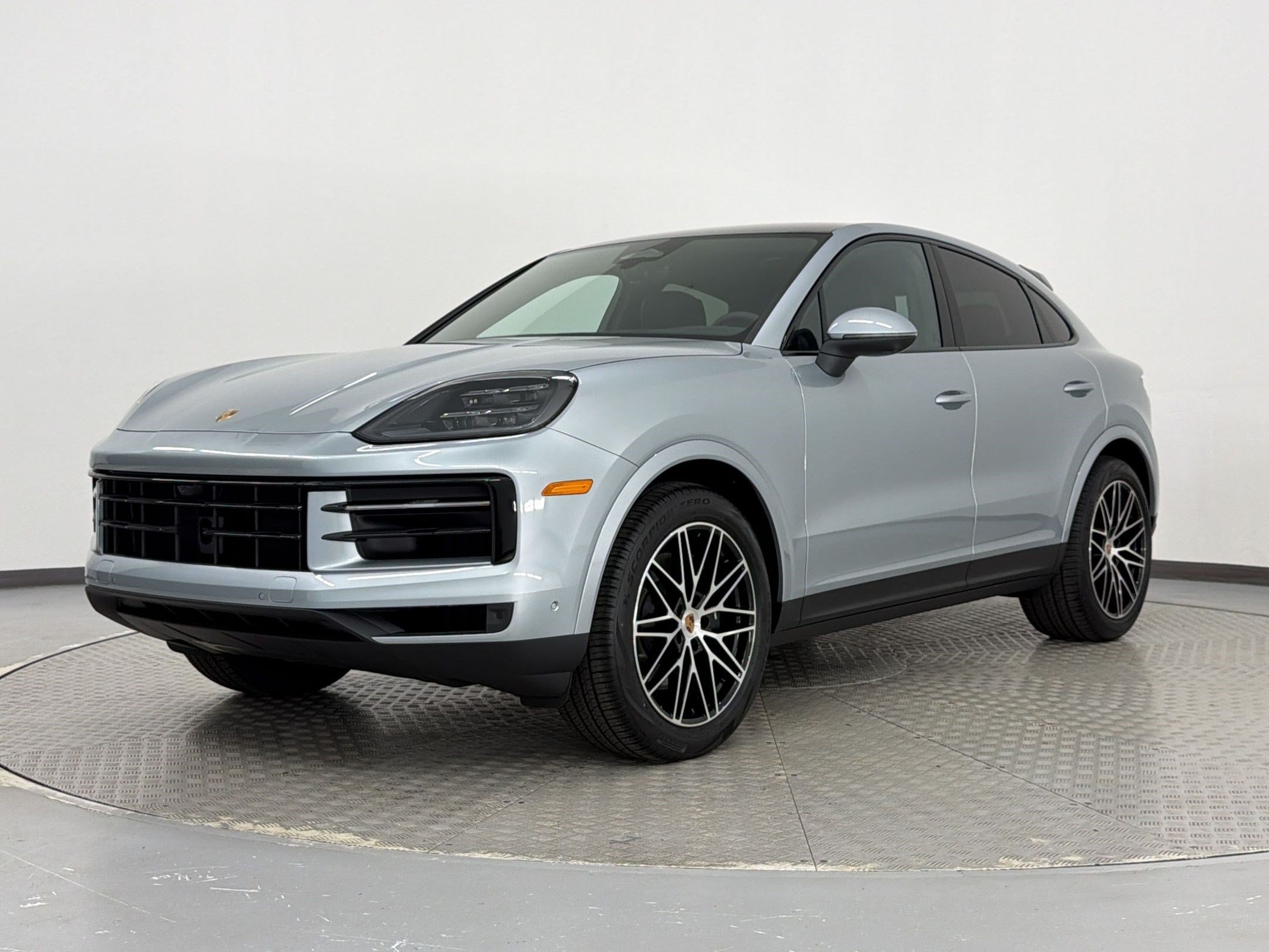 New 2026 Porsche Cayenne Coupe AWD/4WD image 1