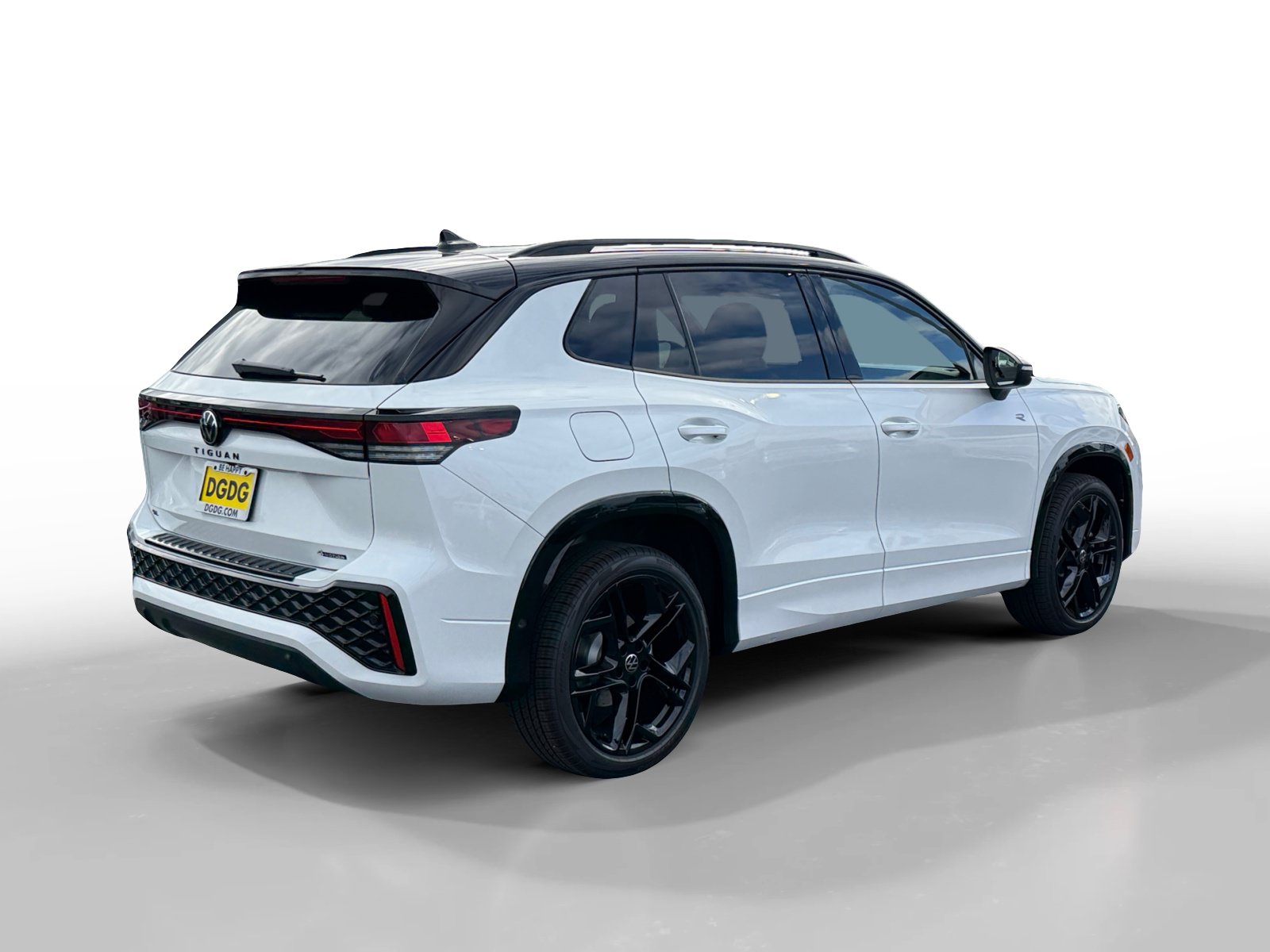 New 2026 Volkswagen Tiguan SE R-Line AWD/4WD image 5
