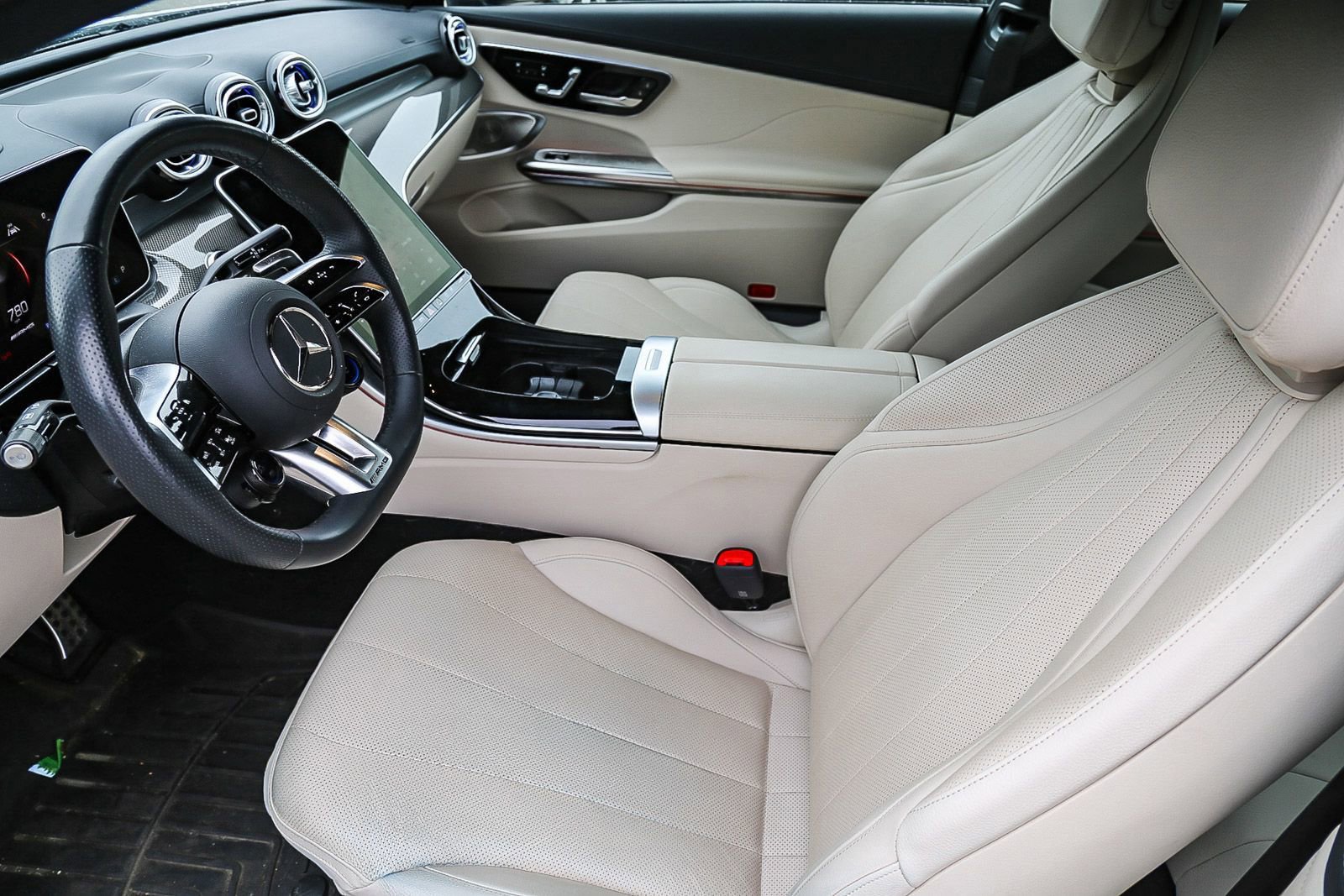 Used 2025 Mercedes-Benz CLE 53 AMG 4MATIC Coupe image 5
