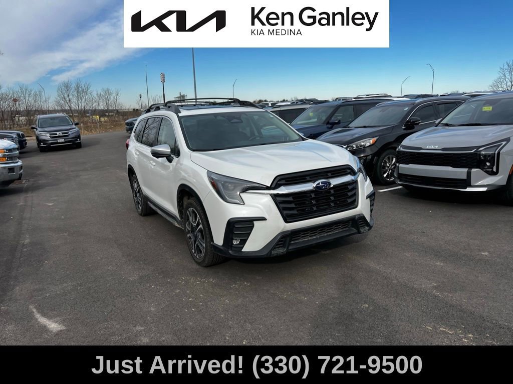 Used 2023 Subaru Ascent Limited w/ Technology Package image 3