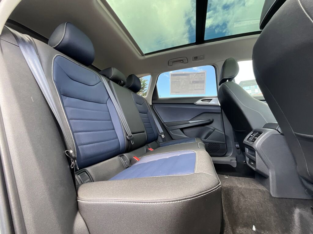 New 2025 Volkswagen Taos SEL image 13