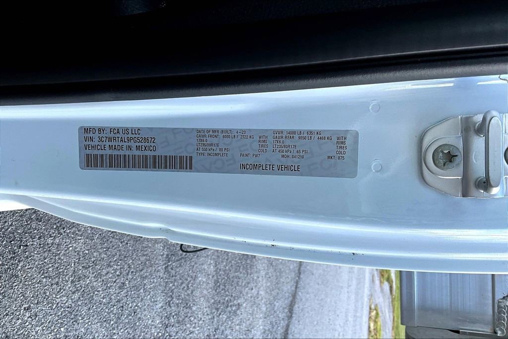 New 2023 RAM 3500 Tradesman image 10