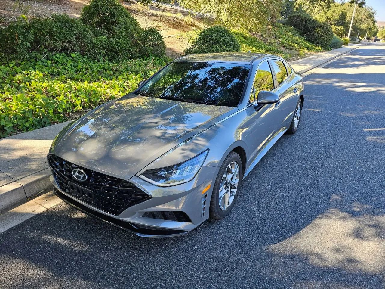 Used 2023 Hyundai Sonata SEL image 2