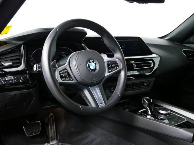 Used 2024 BMW Z4 sDrive30i image 4