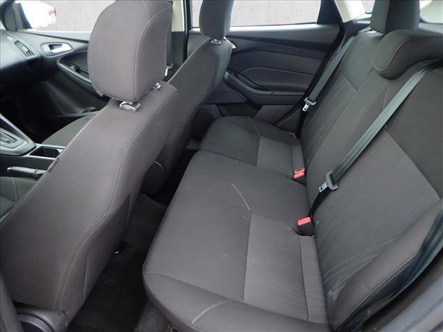 Used 2017 Ford Focus SE image 9