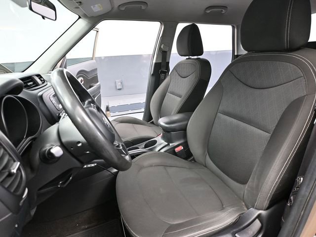 Used 2016 Kia Soul Base image 20