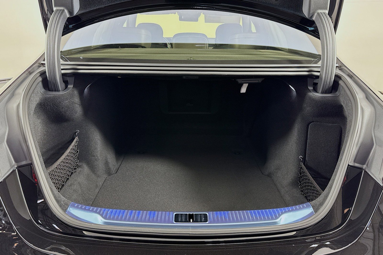 New 2026 Mercedes-Benz S 500 4MATIC image 22