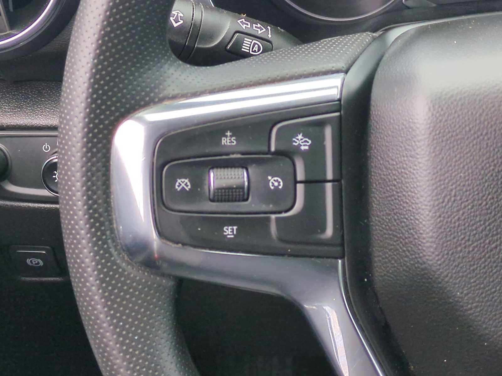 Used 2025 Chevrolet Blazer LT FWD image 15