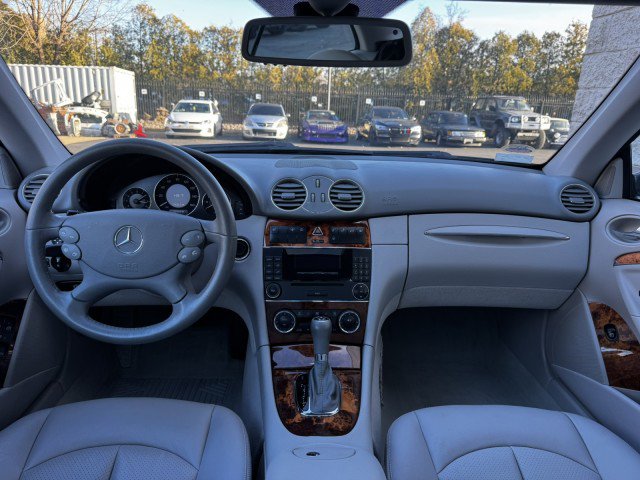 Used 2005 Mercedes-Benz CLK 500 Coupe image 28
