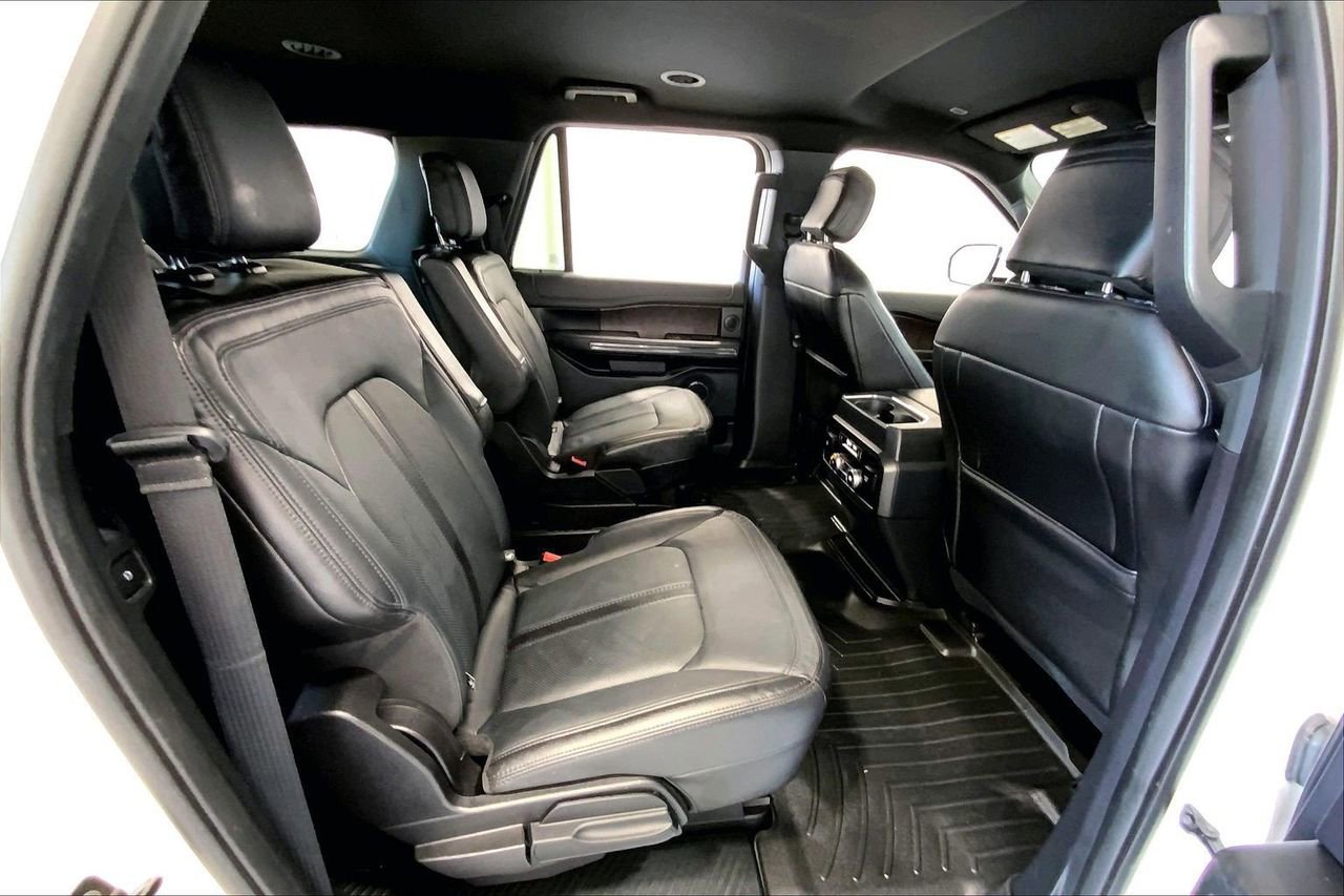 Used 2019 Ford Expedition Max Limited w/ Driver Assistance Package RWD image 20