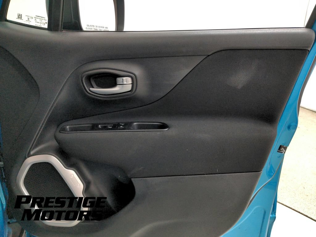 Used 2020 Jeep Renegade Sport w/ Sport Appearance Group AWD/4WD image 28