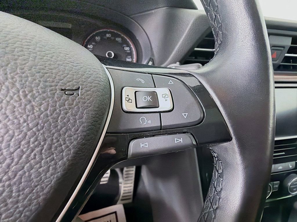 Used 2020 Volkswagen Passat 2.0T SEL image 12