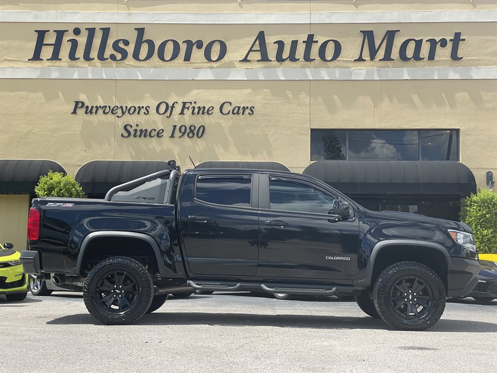 Used 2018 Chevrolet Colorado ZR2 w/ ZR2 Midnight Special Edition AWD/4WD image 5