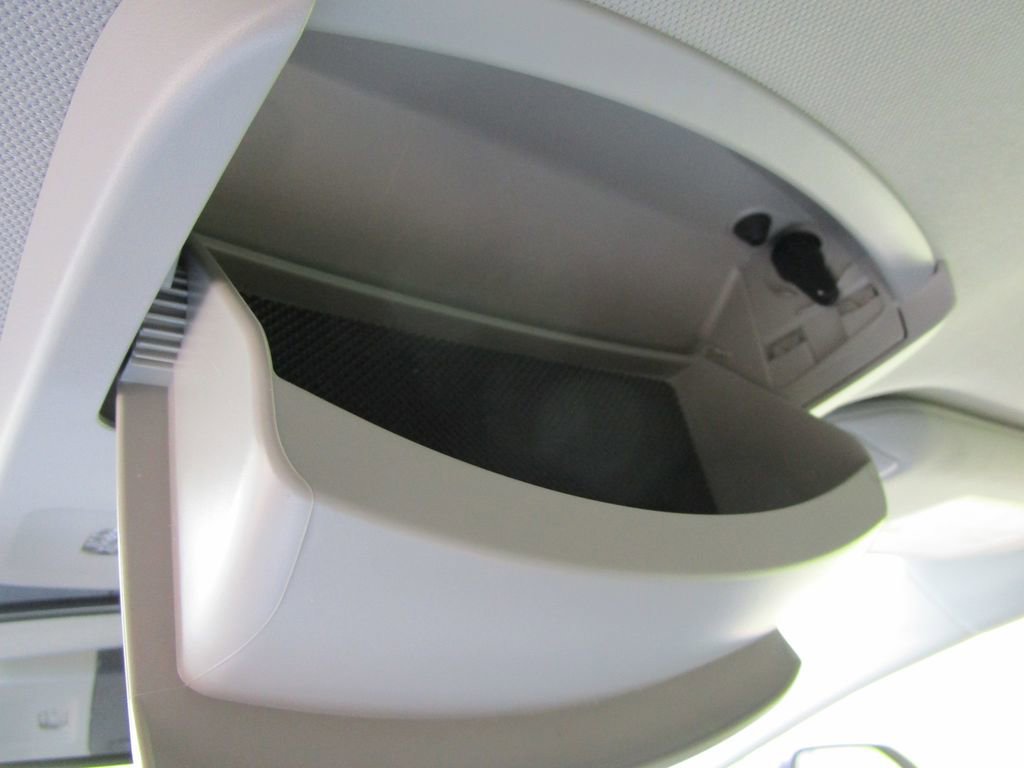 Used 2025 Toyota Camry LE image 27