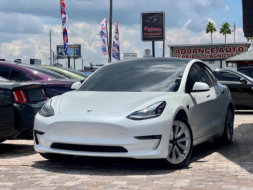Used 2022 Tesla Model 3 image 1