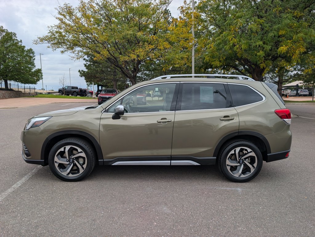 Used 2024 Subaru Forester Touring AWD/4WD image 3