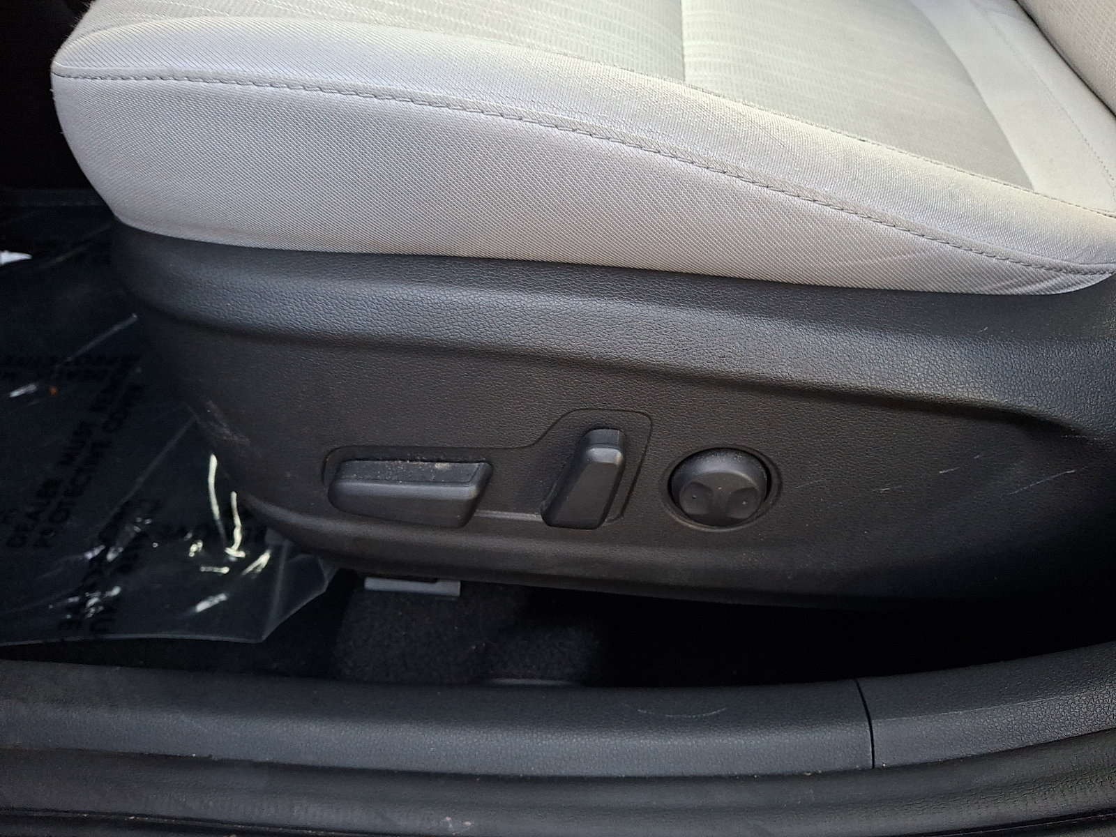 Certified 2023 Hyundai Kona SEL AWD/4WD image 15