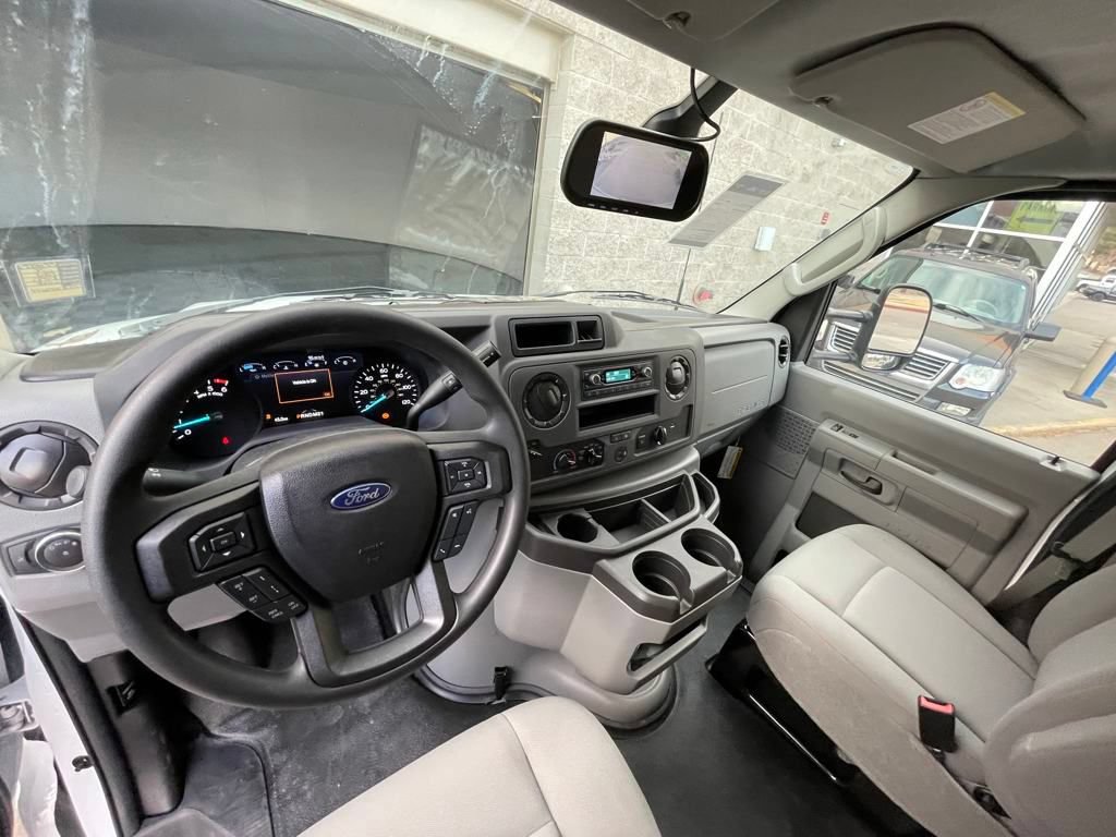 New 2024 Ford E-450 and Econoline 450 Super Duty w/ Driver's Safety Package RWD image 28