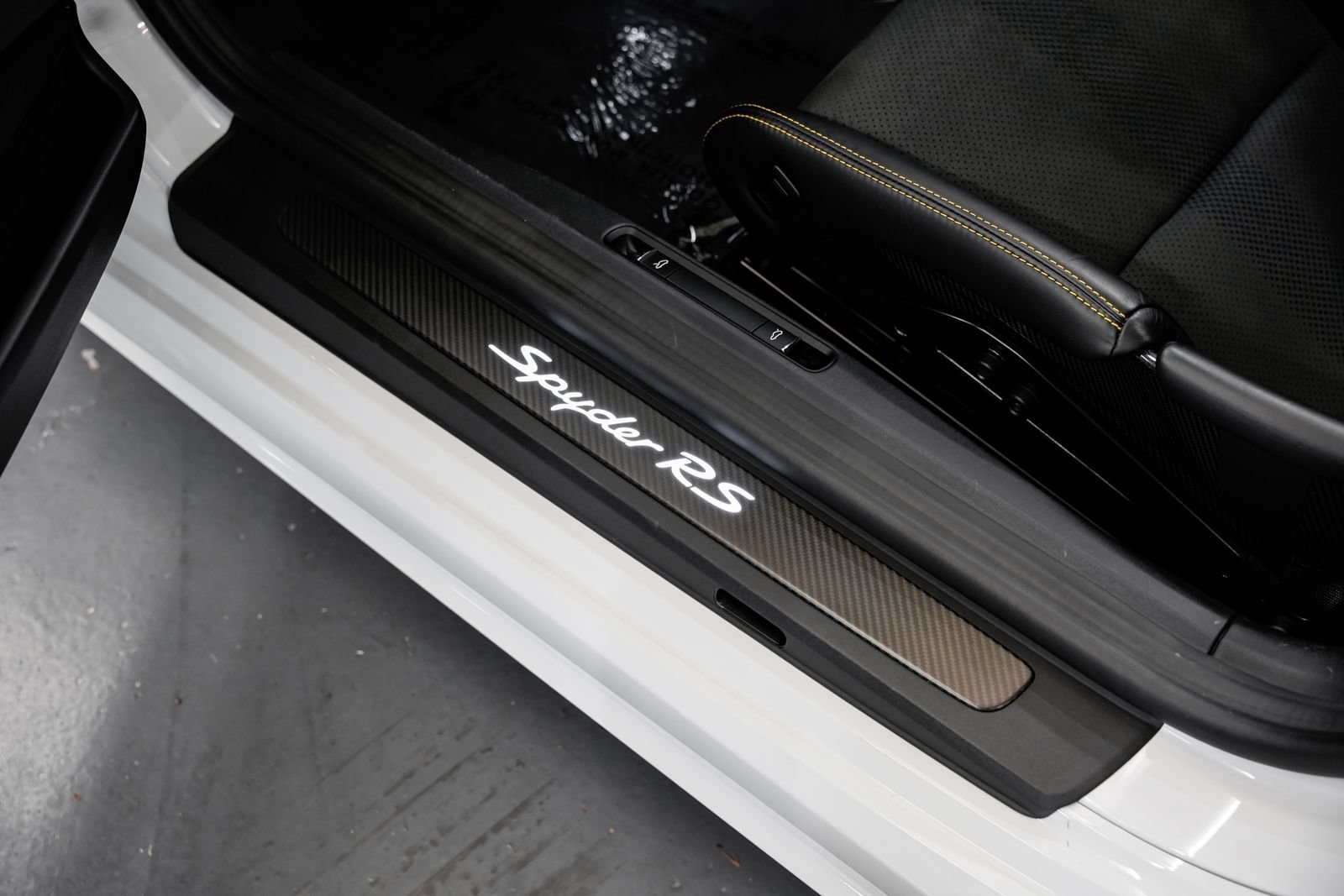Used 2024 Porsche 718 Boxster Spyder RS RWD image 22