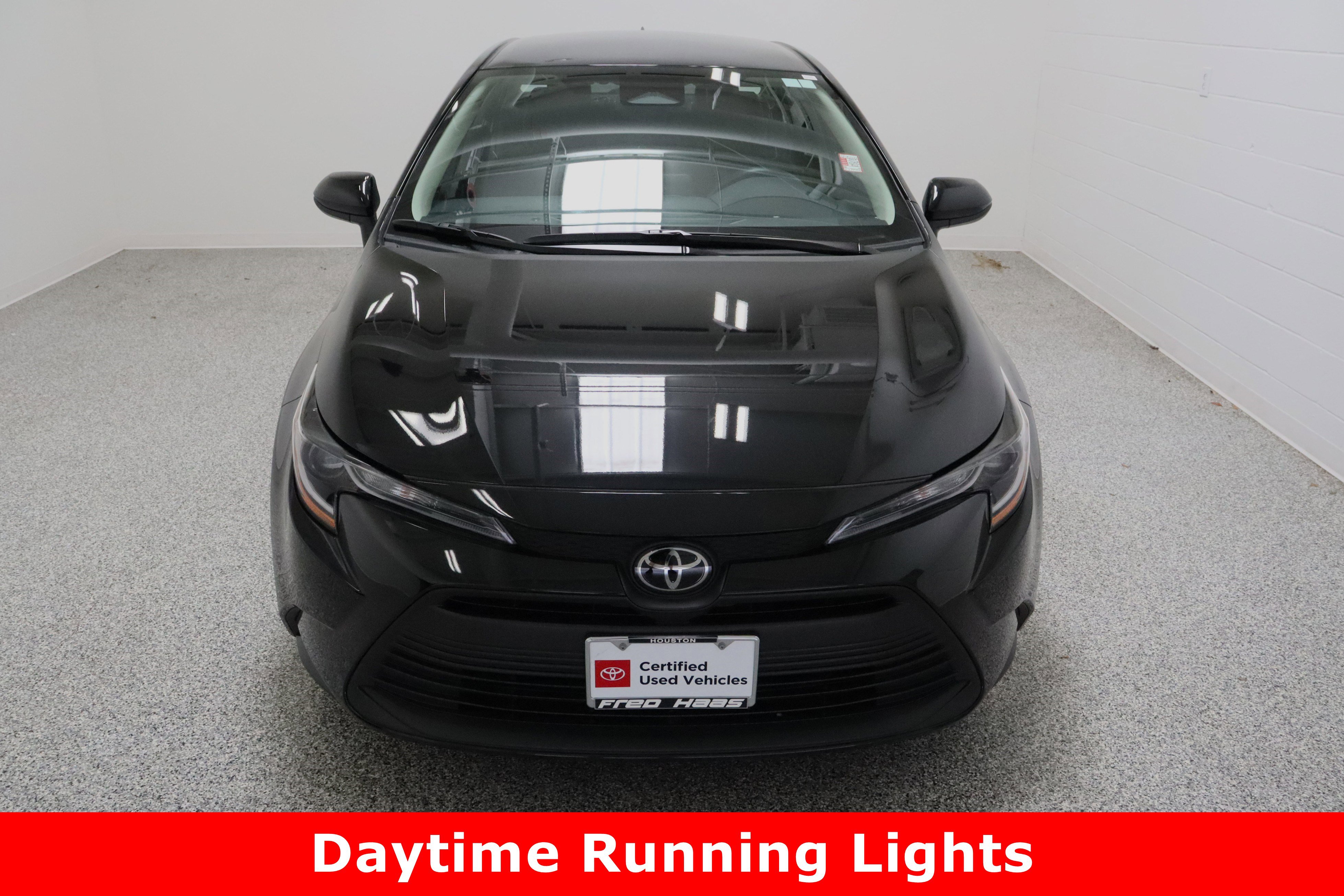 Certified 2024 Toyota Corolla LE image 3