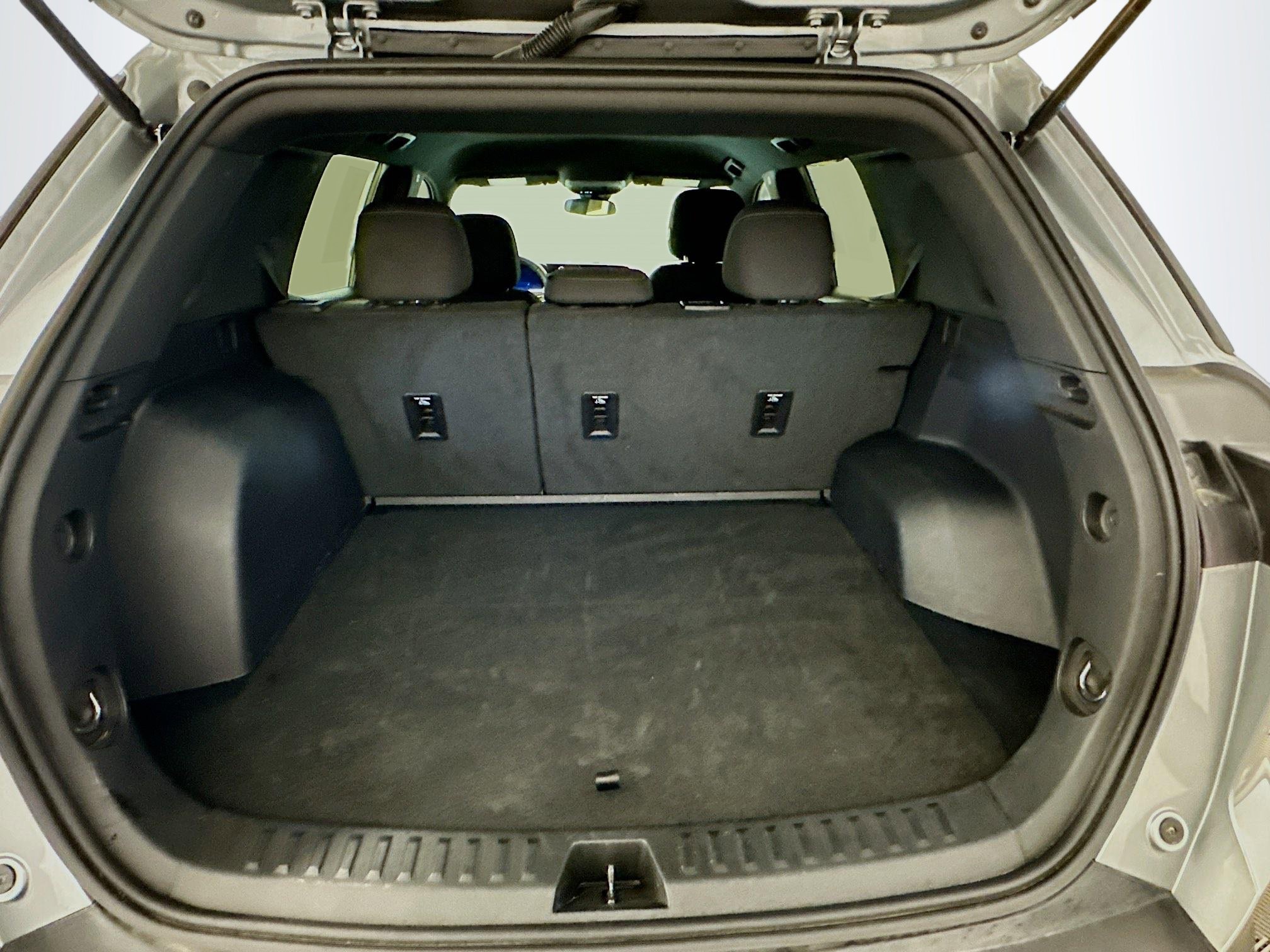 Used 2025 Chevrolet Equinox LT image 30