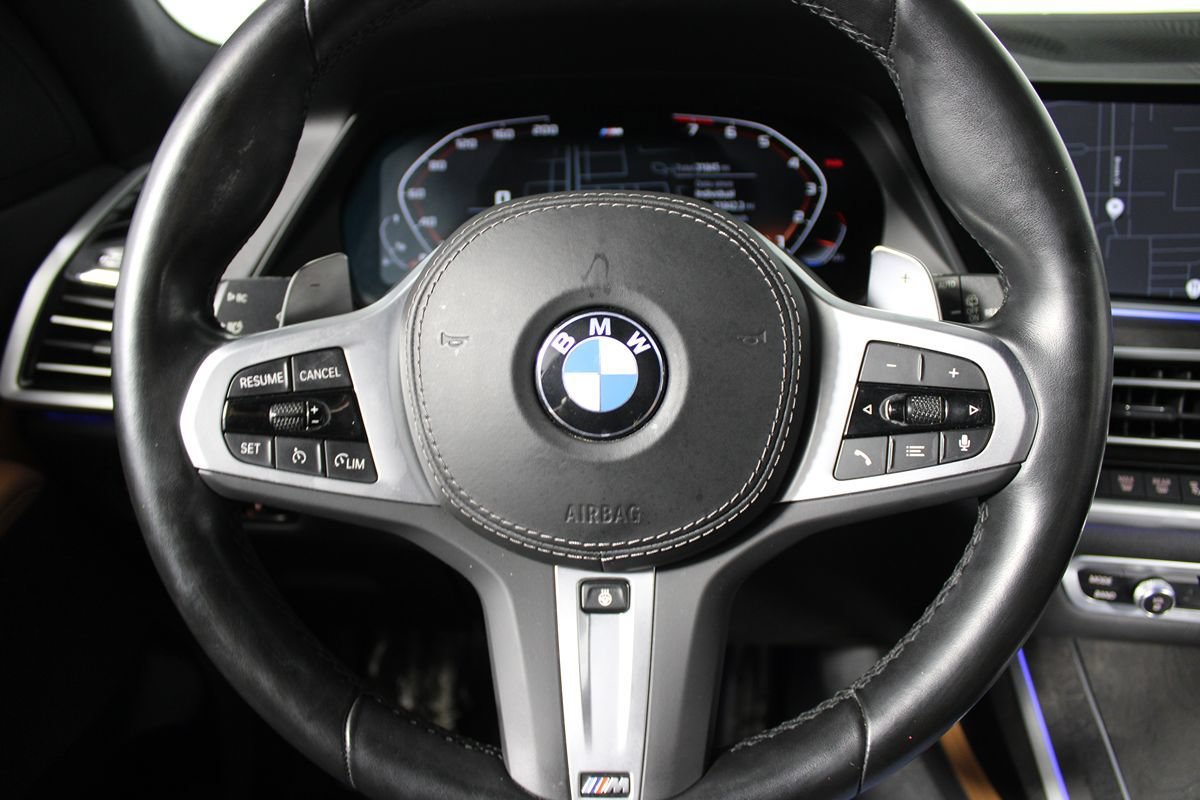 Used 2022 BMW X7 xDrive40i w/ M Sport Package AWD/4WD image 12