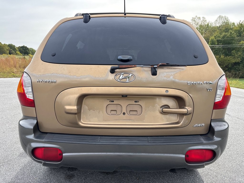 Used 2004 Hyundai Santa Fe GLS AWD/4WD image 4