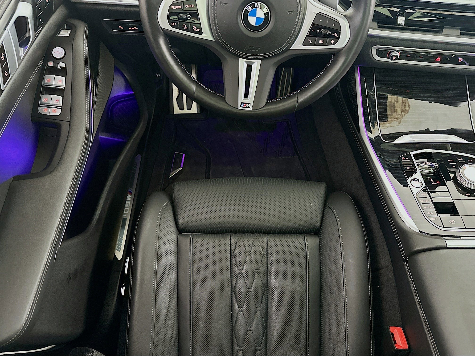Used 2024 BMW X7 M60i w/ Executive Package AWD/4WD image 21