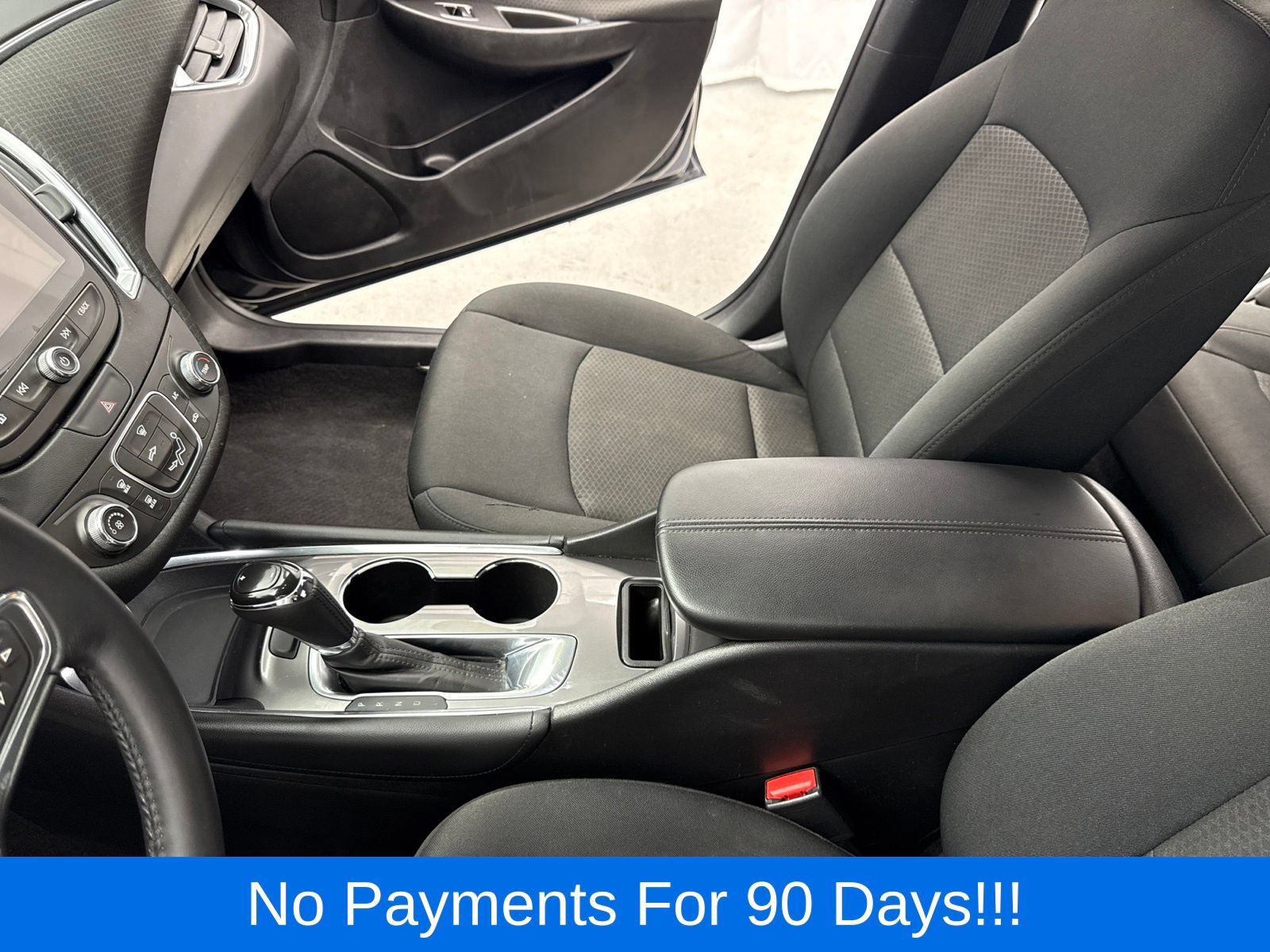Used 2016 Chevrolet Malibu LT FWD image 18