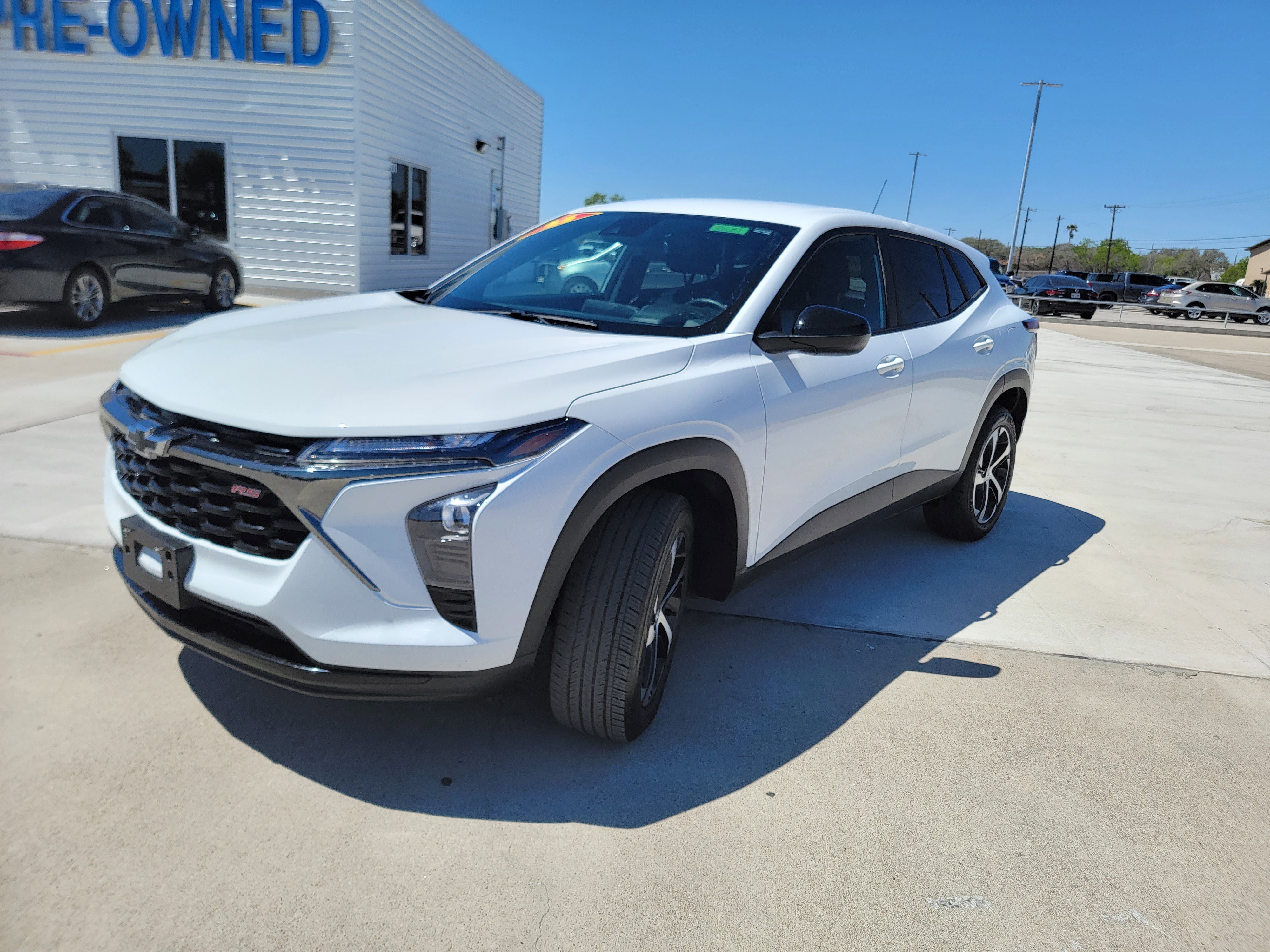 Used 2025 Chevrolet Trax RS w/ Driver Confidence Package image 7