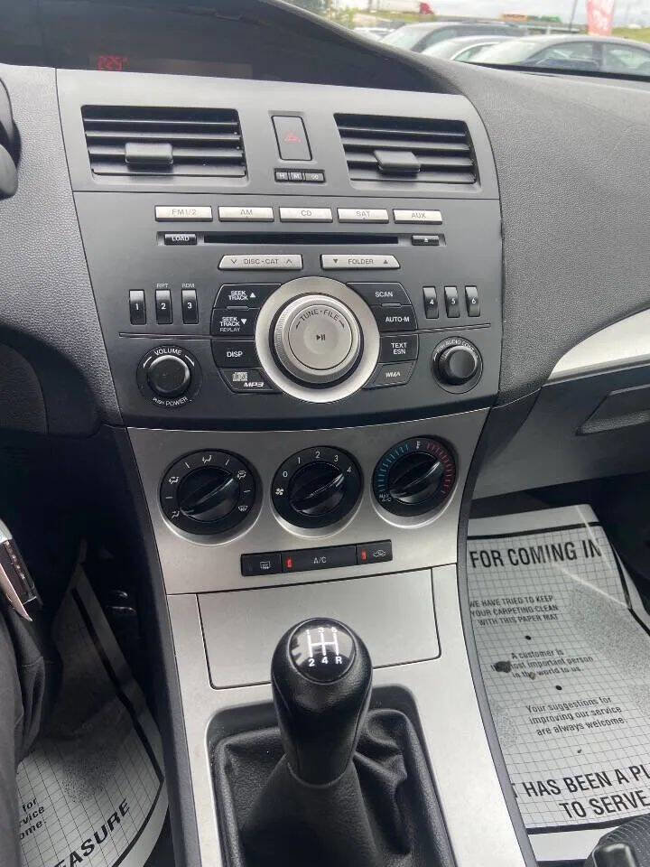 Used 2010 MAZDA MAZDA3 i Touring image 15