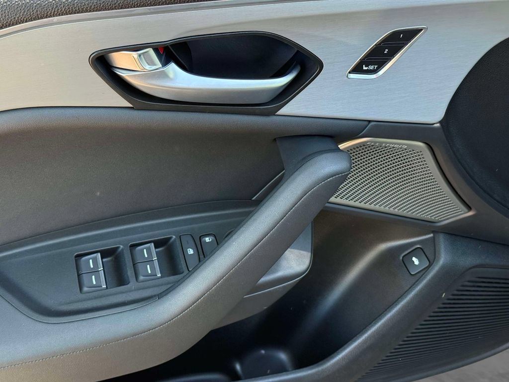Certified 2025 Acura TLX w/ Technology Package FWD image 10