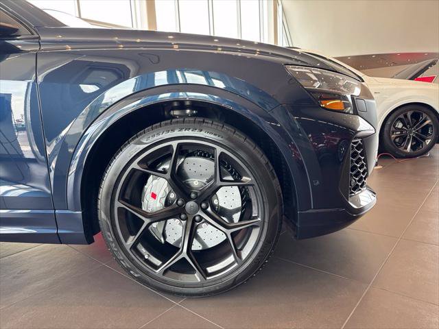 New 2027 Audi RS Q8 performance AWD/4WD image 5