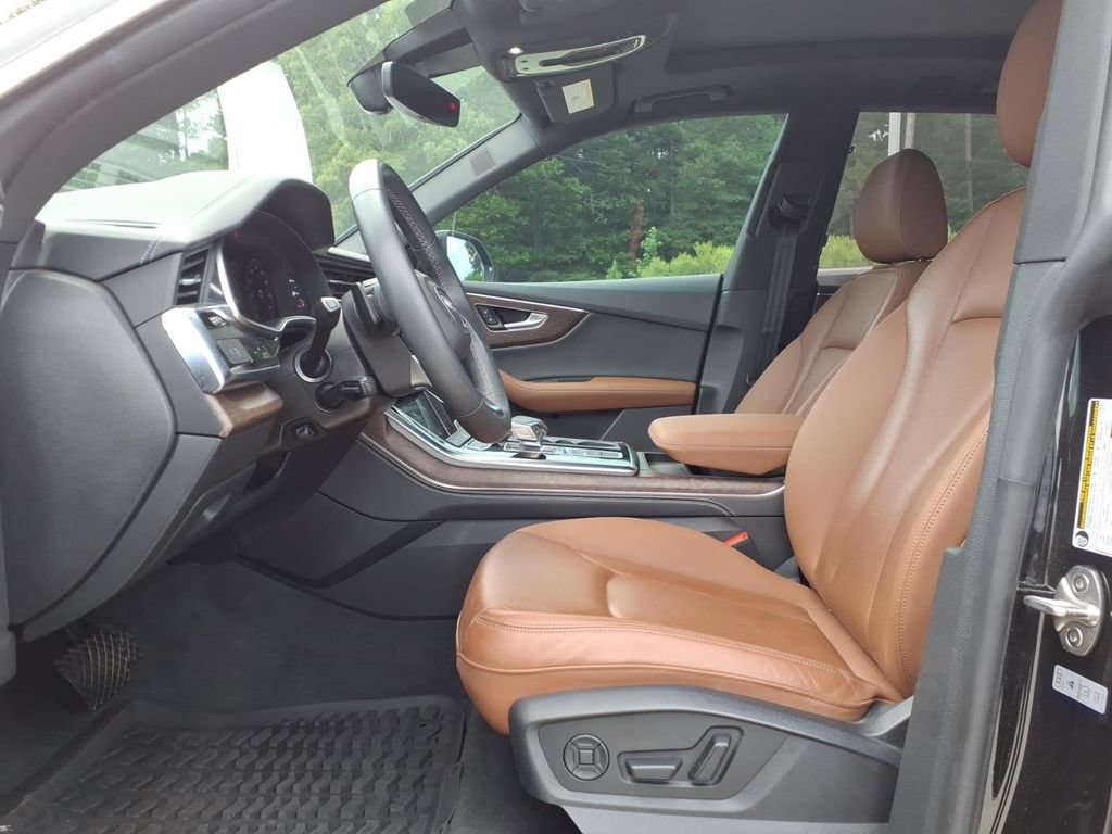 Used 2024 Audi Q8 Premium Plus AWD/4WD image 13