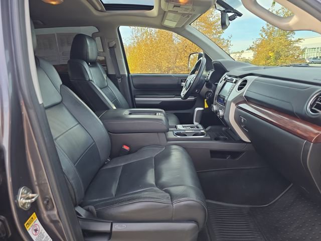 Used 2016 Toyota Tundra Limited w/ Limited Premium Package image 9