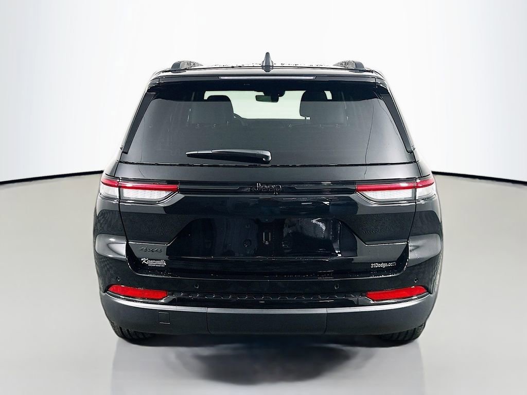 New 2025 Jeep Grand Cherokee Altitude AWD/4WD image 6