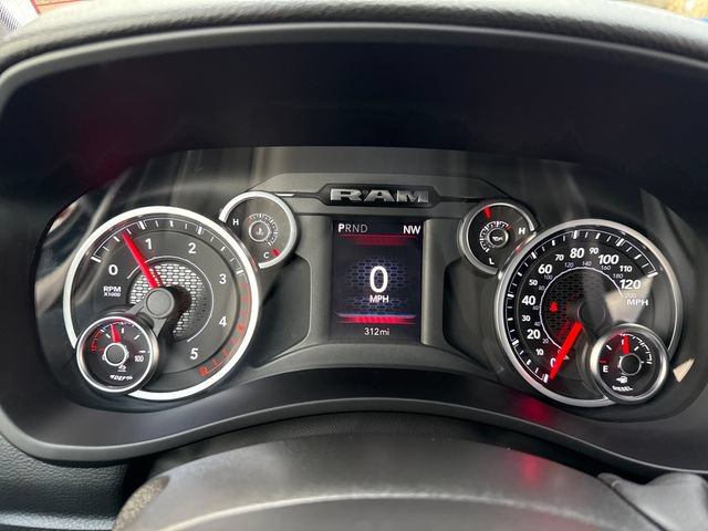 New 2026 RAM 2500 Big Horn AWD/4WD image 20